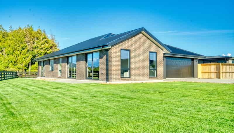 10 Hinau Crescent, Kaiata