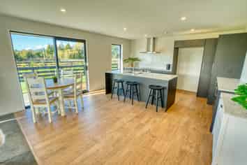 10 Hinau Crescent, Kaiata