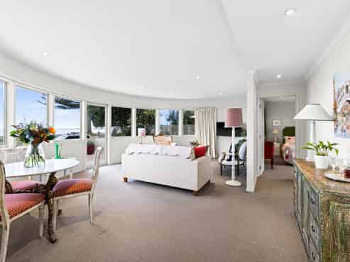1/40 The Esplanade, Westshore