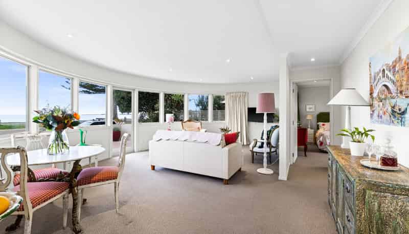 1/40 The Esplanade, Westshore