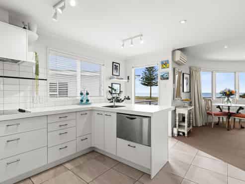 1/40 The Esplanade, Westshore