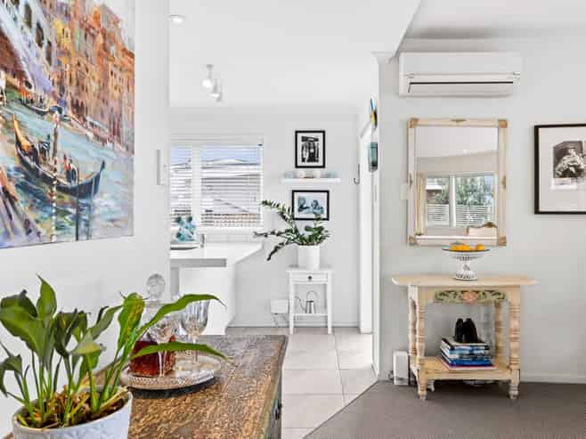 1/40 The Esplanade, Westshore