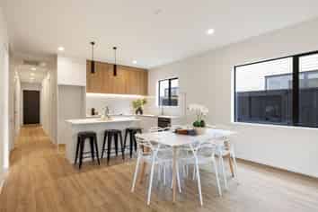 2/24 Lumino Terrace, Peacocke