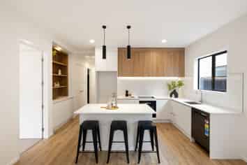 2/24 Lumino Terrace, Peacocke