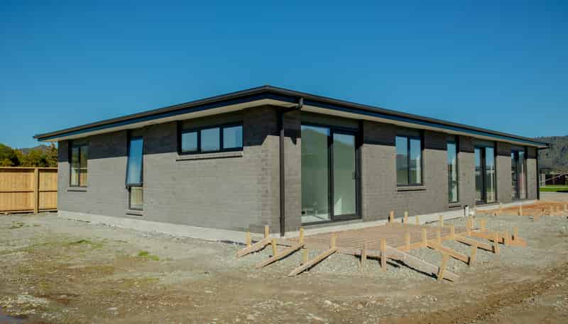 10A Hinau Crescent, Kaiata