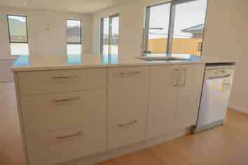 10A Hinau Crescent, Kaiata