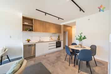 2/65 Tiketike Way, Brooklyn