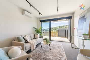 2/65 Tiketike Way, Brooklyn