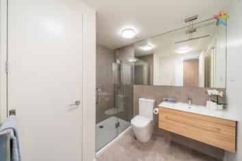 2/65 Tiketike Way, Brooklyn