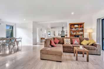 1a Ocean Beach Road, Tairua