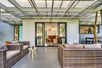 1a Ocean Beach Road, Tairua