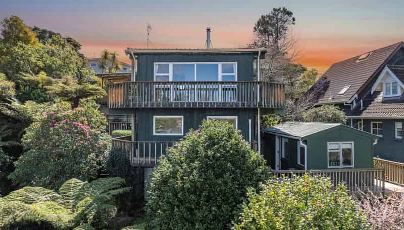 29 Colmar Road, Mellons Bay