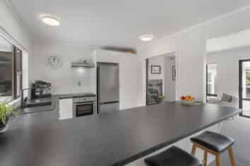 50 Winara Avenue, Waikanae