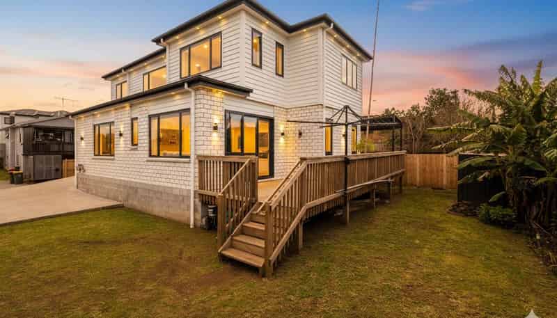 46A Churchill Avenue, Manurewa
