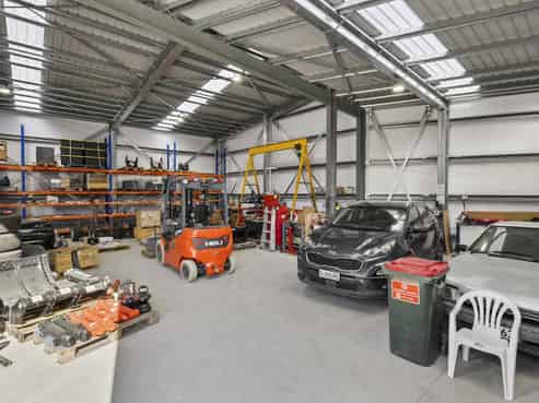 Modern, A-Grade Industrial Investment