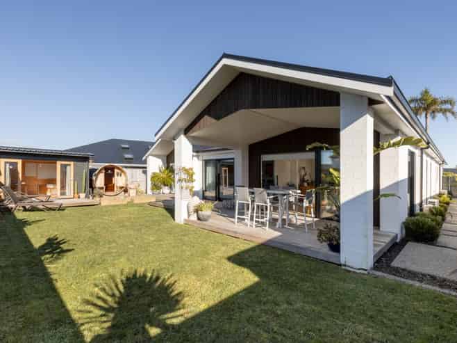 37 Colpoma Close, Papamoa