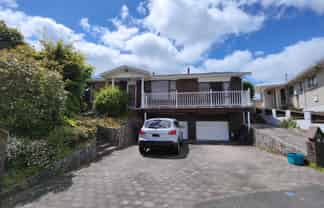 11 Homestead Place, Glenview