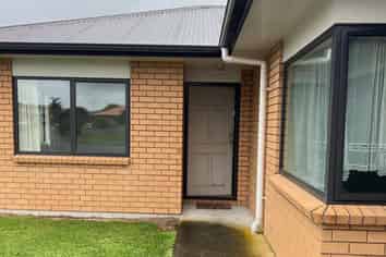 12 Shrule Place, Huntington