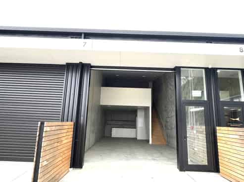 High-Spec Workshop/Storage Unit