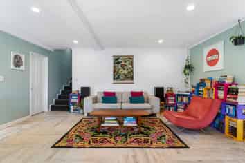 43 Holmes Drive South, Massey