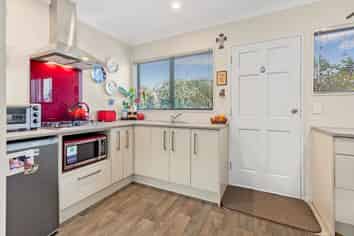 13A Twelfth Avenue, Avenues