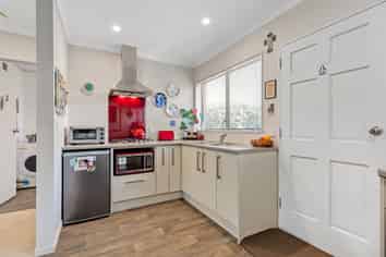 13A Twelfth Avenue, Avenues