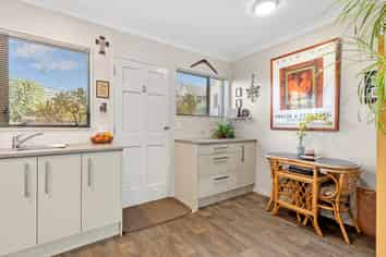 13A Twelfth Avenue, Avenues