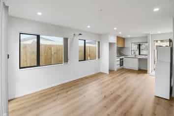75b Hyperion Drive, Randwick Park