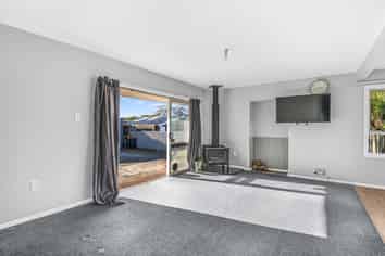 38 Carters Road, Aranui