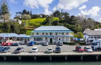 MANGONUI HOTEL, LIQUOR SHOP PLUS LAND
