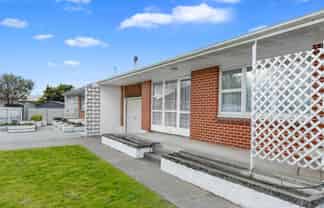 201A Maxwell Road, Redwoodtown