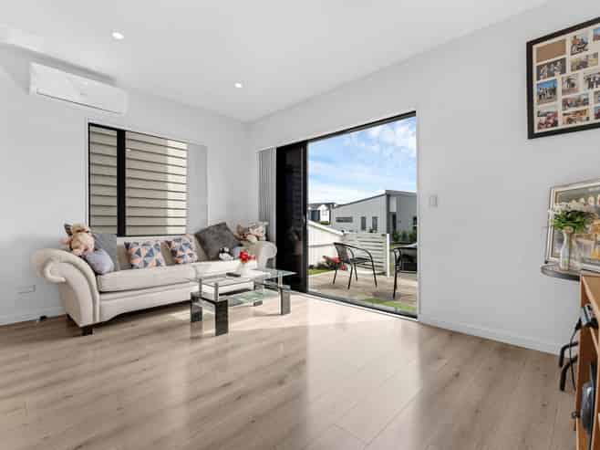 50 Parahau Road, Papakura