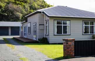 6 Blackmore Street, GREYMOUTH