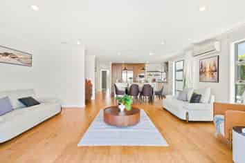 6 Fountain Avenue, Karaka