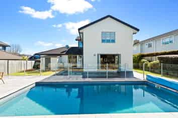 6 Fountain Avenue, Karaka