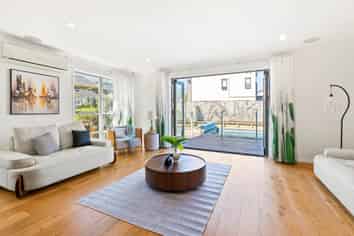 6 Fountain Avenue, Karaka