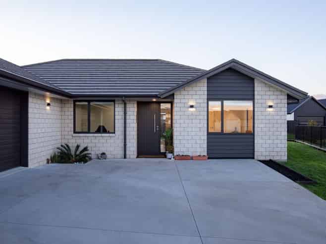 44 The Meadows Drive, Flagstaff