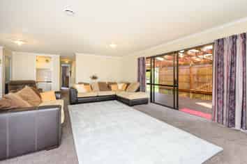 8 Craven Court, Ashhurst