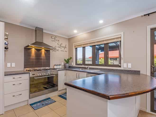 24 Brooklyn Heights Drive, Kelvin Grove