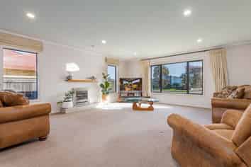 24 Brooklyn Heights Drive, Kelvin Grove