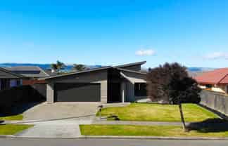 24 Brooklyn Heights Drive, Kelvin Grove