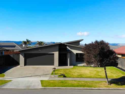 24 Brooklyn Heights Drive, Kelvin Grove