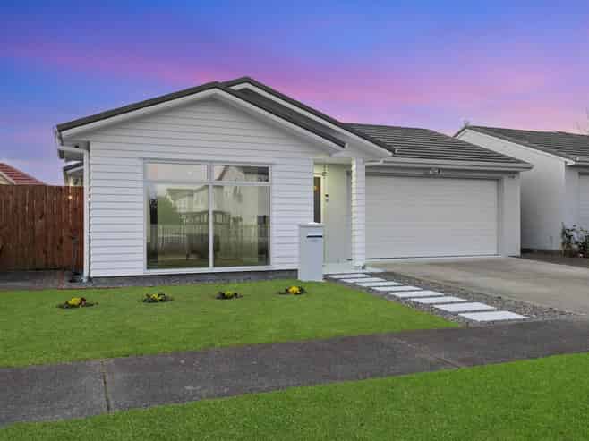 92  Popokatea Drive, Takanini