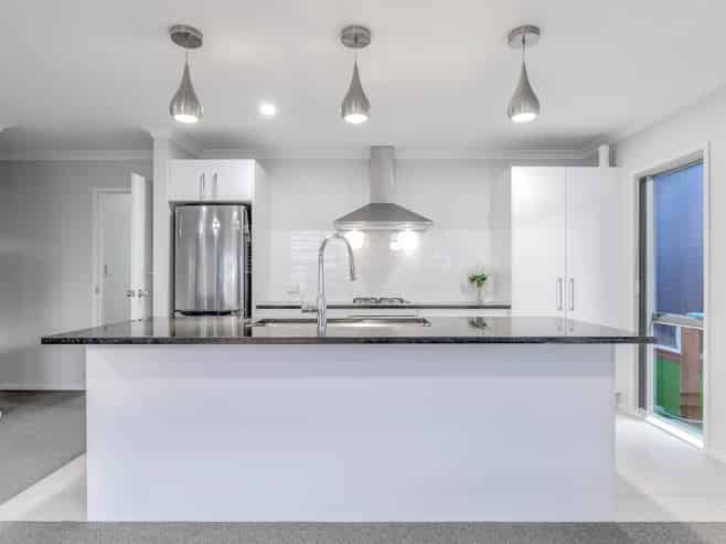 92  Popokatea Drive, Takanini