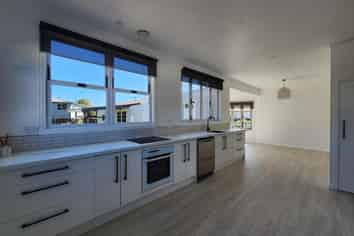 464 South Road, Omata
