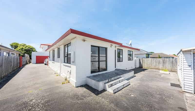 122 Yaldhurst Road , Sockburn