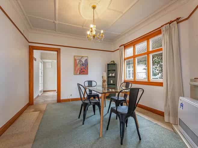 8 Cuba Street, Takaro