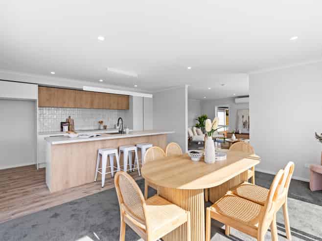 7A Waterford Place, Westbrook