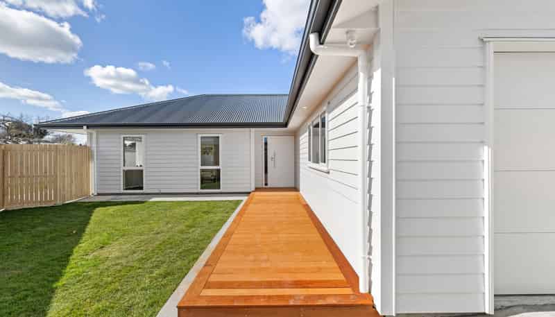 7A Waterford Place, Westbrook