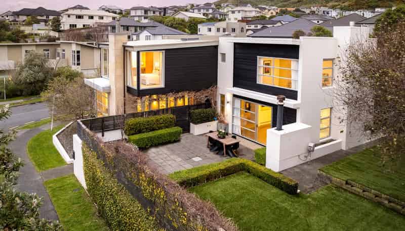 51 Amesbury Drive, Churton Park